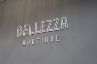 Bellezza | Plastické logo